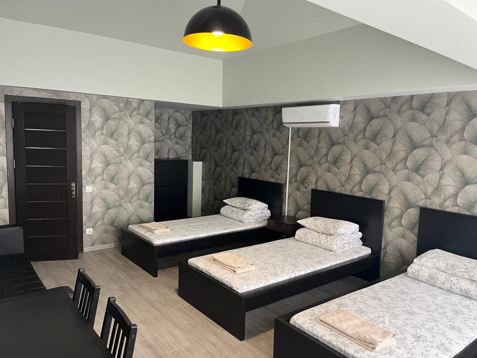 Hotel 77/5 Chişinău Esterno foto