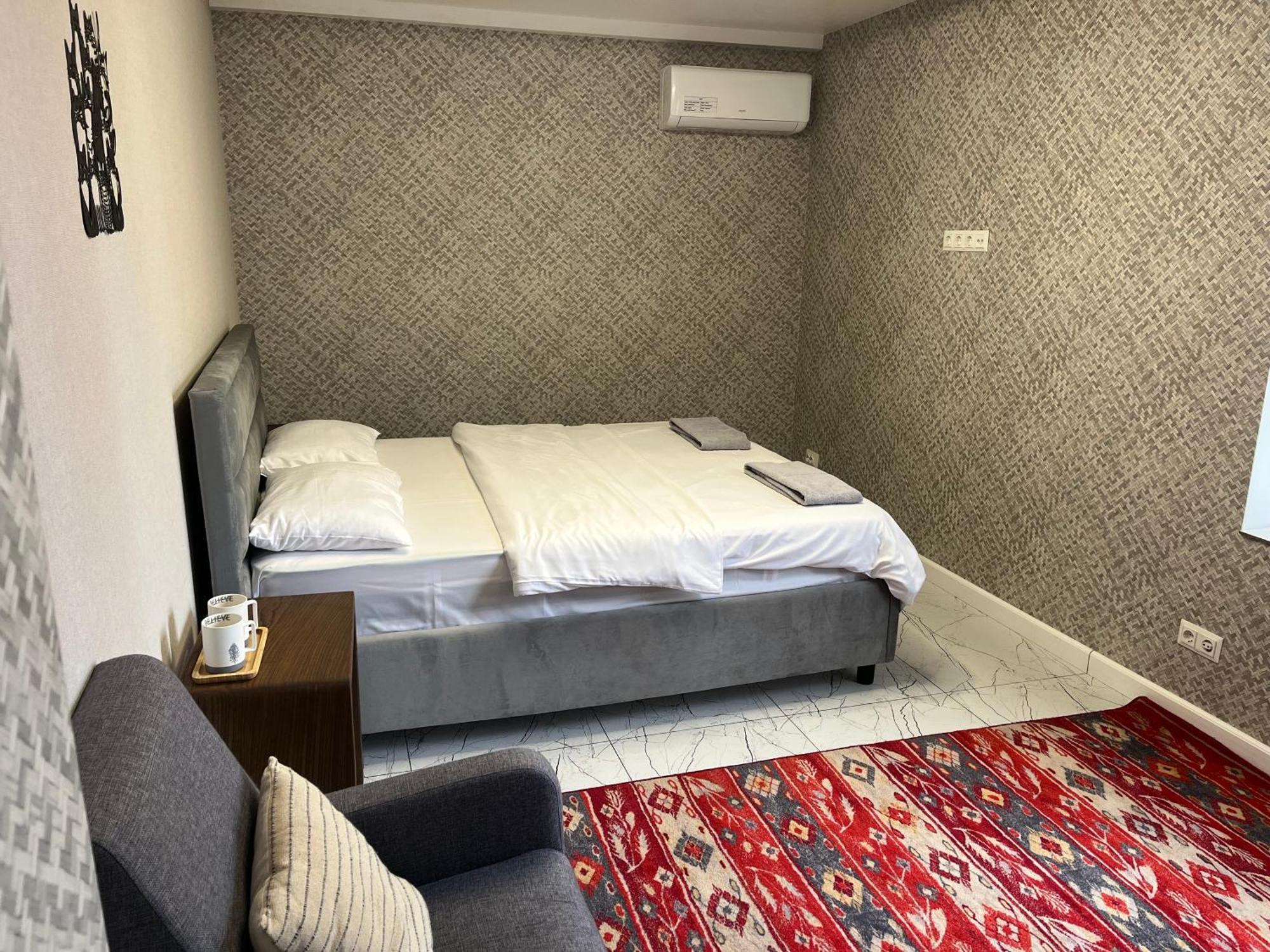 Hotel 77/5 Chişinău Esterno foto